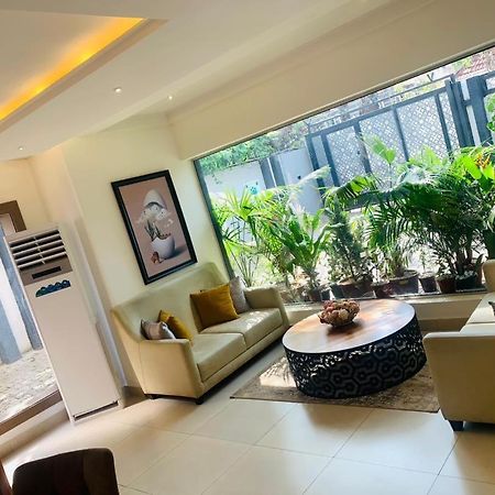 Swiss Pearl Continental Suite Wupa 외부 사진