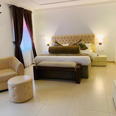 Swiss Pearl Continental Suite Wupa 외부 사진