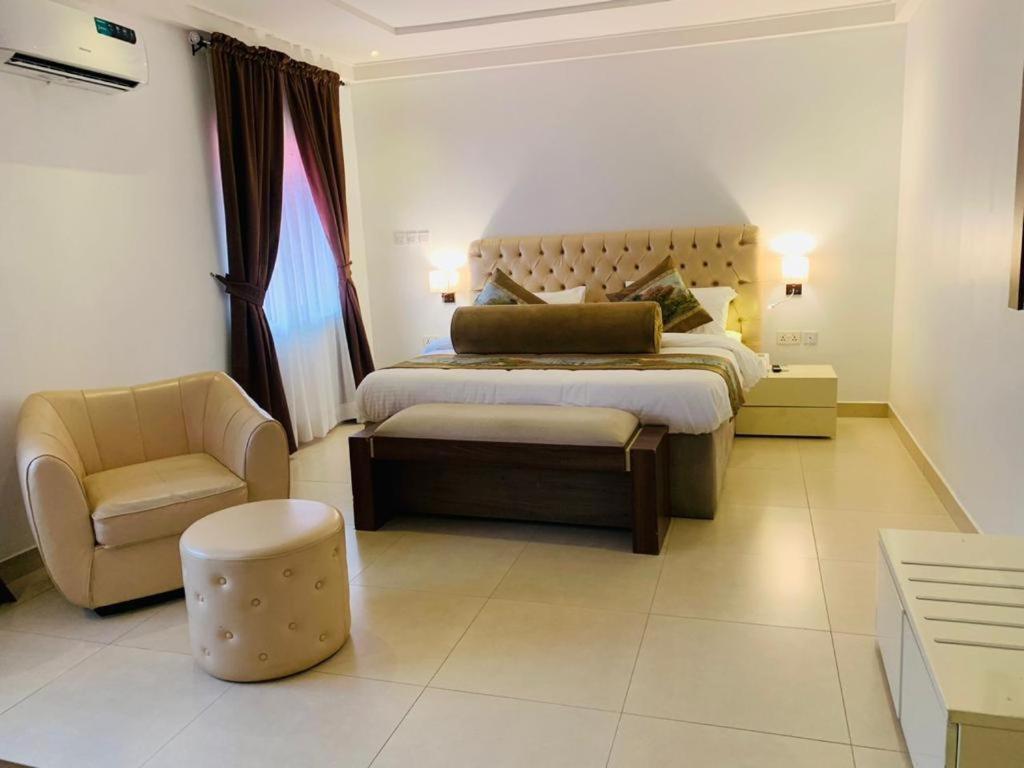 Swiss Pearl Continental Suite Wupa 외부 사진