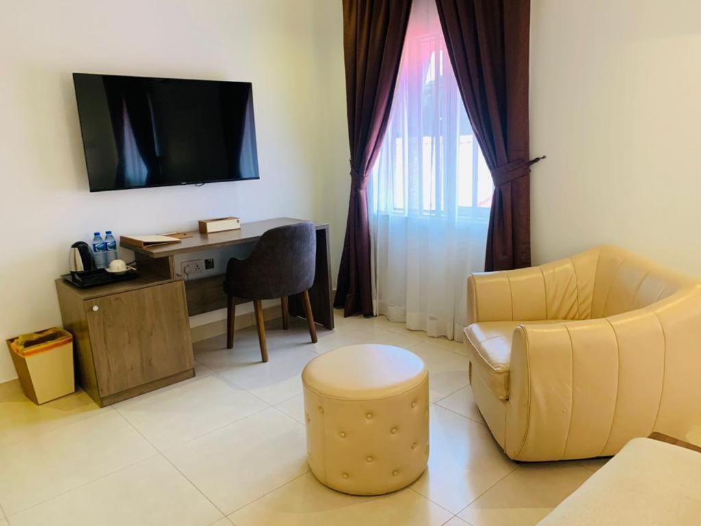 Swiss Pearl Continental Suite Wupa 외부 사진